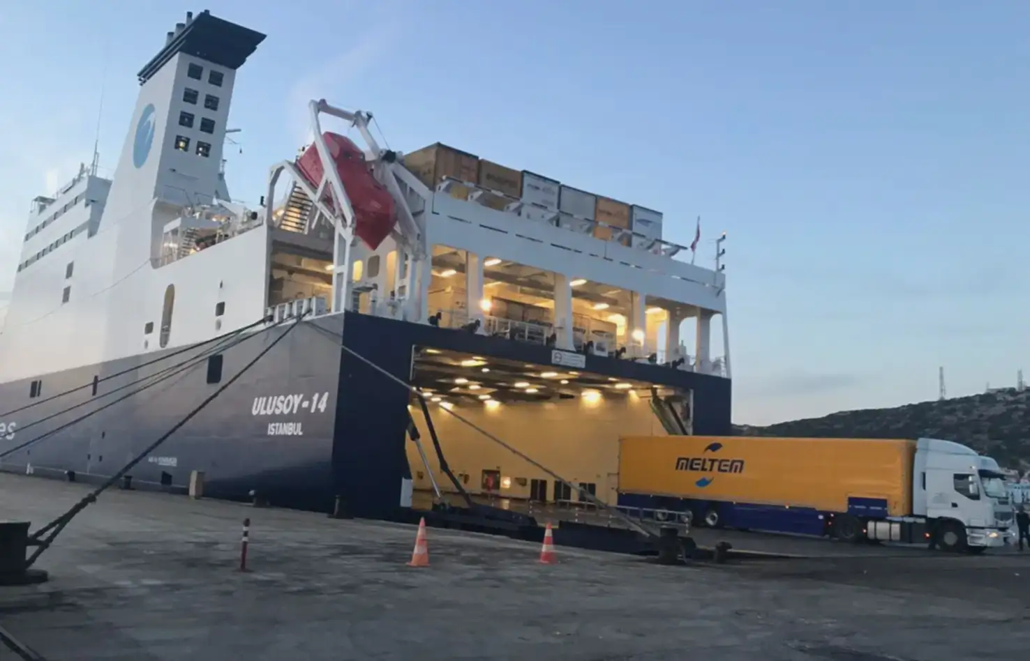 Time and Cost Efficiency with Intermodal Transportation Image